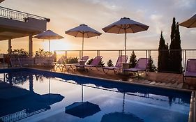 Amalia Apartments